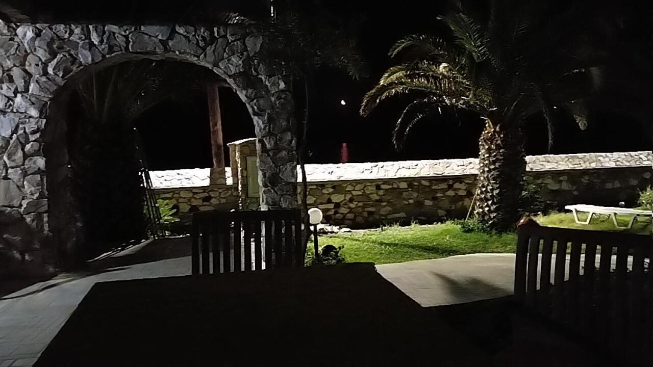 Villa Το Πετρινο à Agia Marina Mikrolimanou Extérieur photo