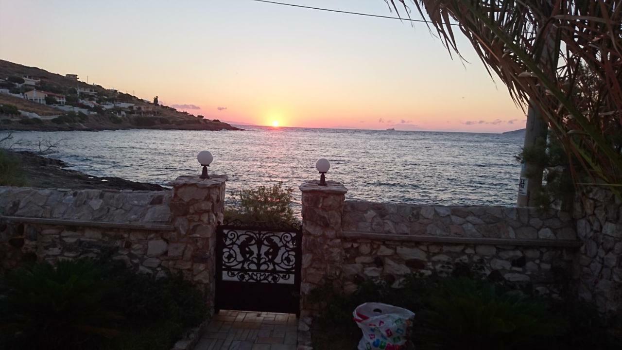 Villa Το Πετρινο à Agia Marina Mikrolimanou Extérieur photo