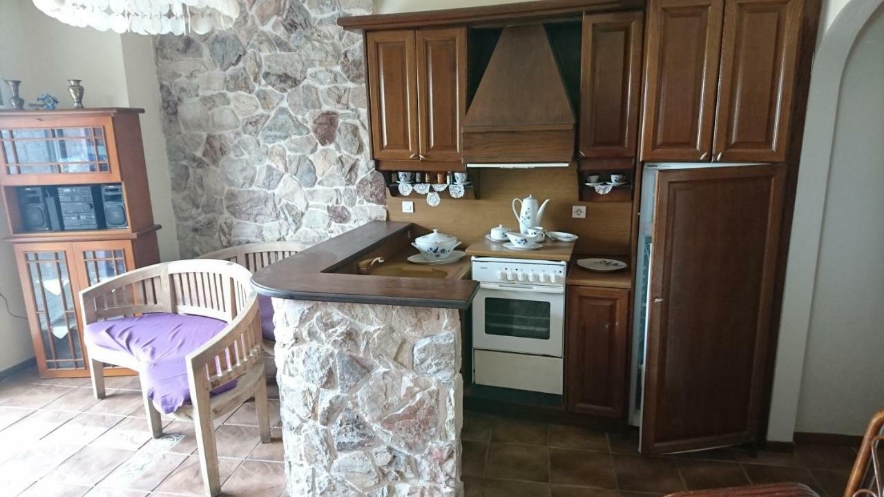Villa Το Πετρινο à Agia Marina Mikrolimanou Extérieur photo