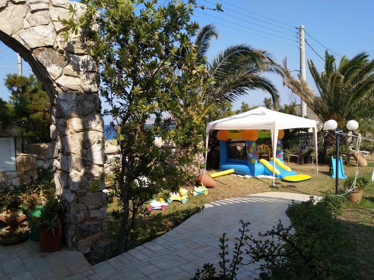 Villa Το Πετρινο à Agia Marina Mikrolimanou Extérieur photo